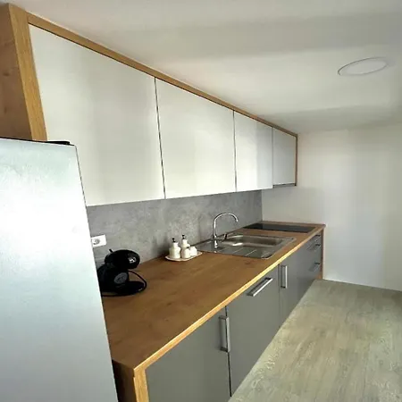 Holiday home In With Garden, Cleaning Included