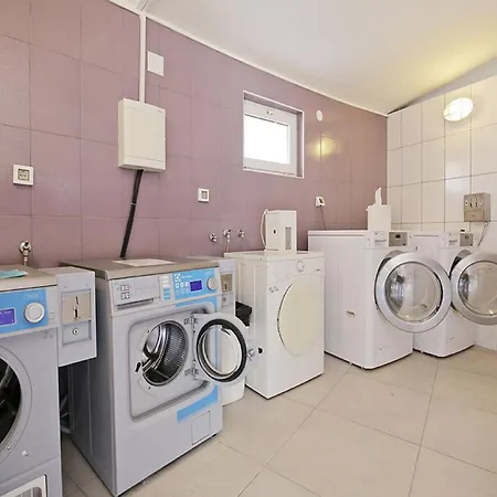 In With Garden, Cleaning Included Holiday home Drage